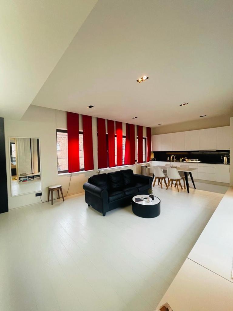 Down Town Penthouse With Private Parking Apartment บรัสเซลส์ ภายนอก รูปภาพ