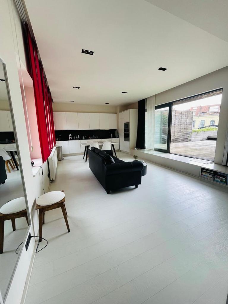 Down Town Penthouse With Private Parking Apartment บรัสเซลส์ ภายนอก รูปภาพ